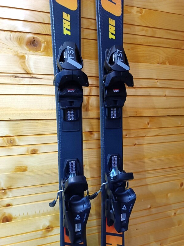 LYŽE FISCHER THE CURV JR 130CM --MODEL 2025--